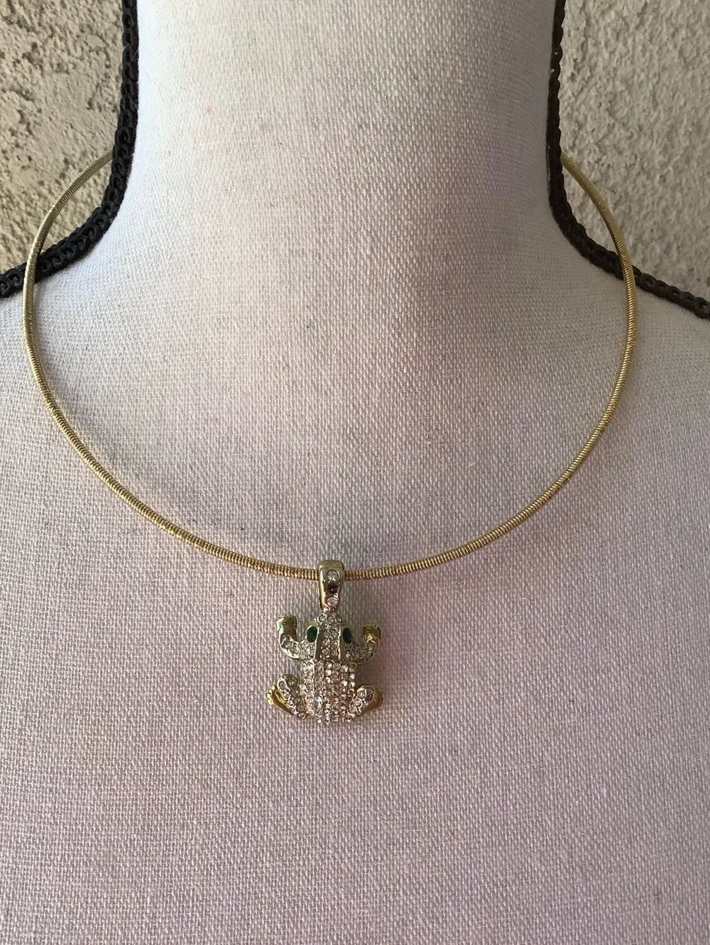Gold-Tone Frog Pendant 16” Choker / necklace